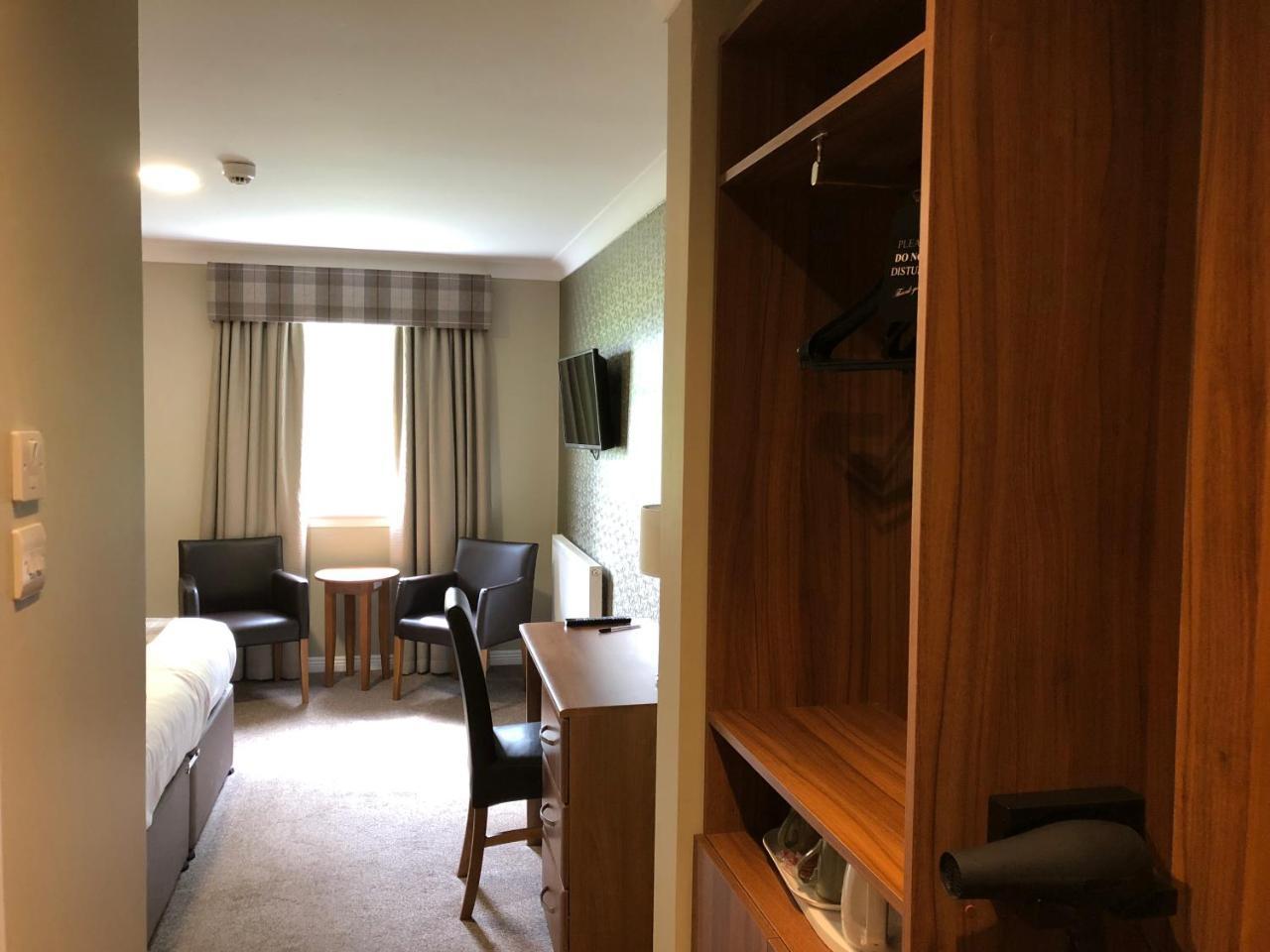 סטירלינג King Robert Hotel מראה חיצוני תמונה